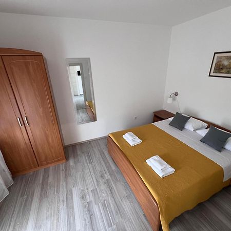Apartments Iskra Rovinj Luaran gambar