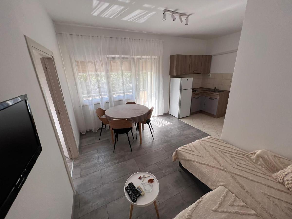 Apartments Iskra Rovinj Luaran gambar