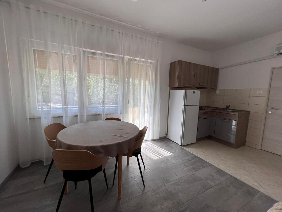 Apartments Iskra Rovinj Luaran gambar