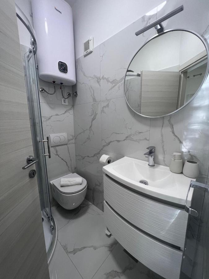 Apartments Iskra Rovinj Luaran gambar