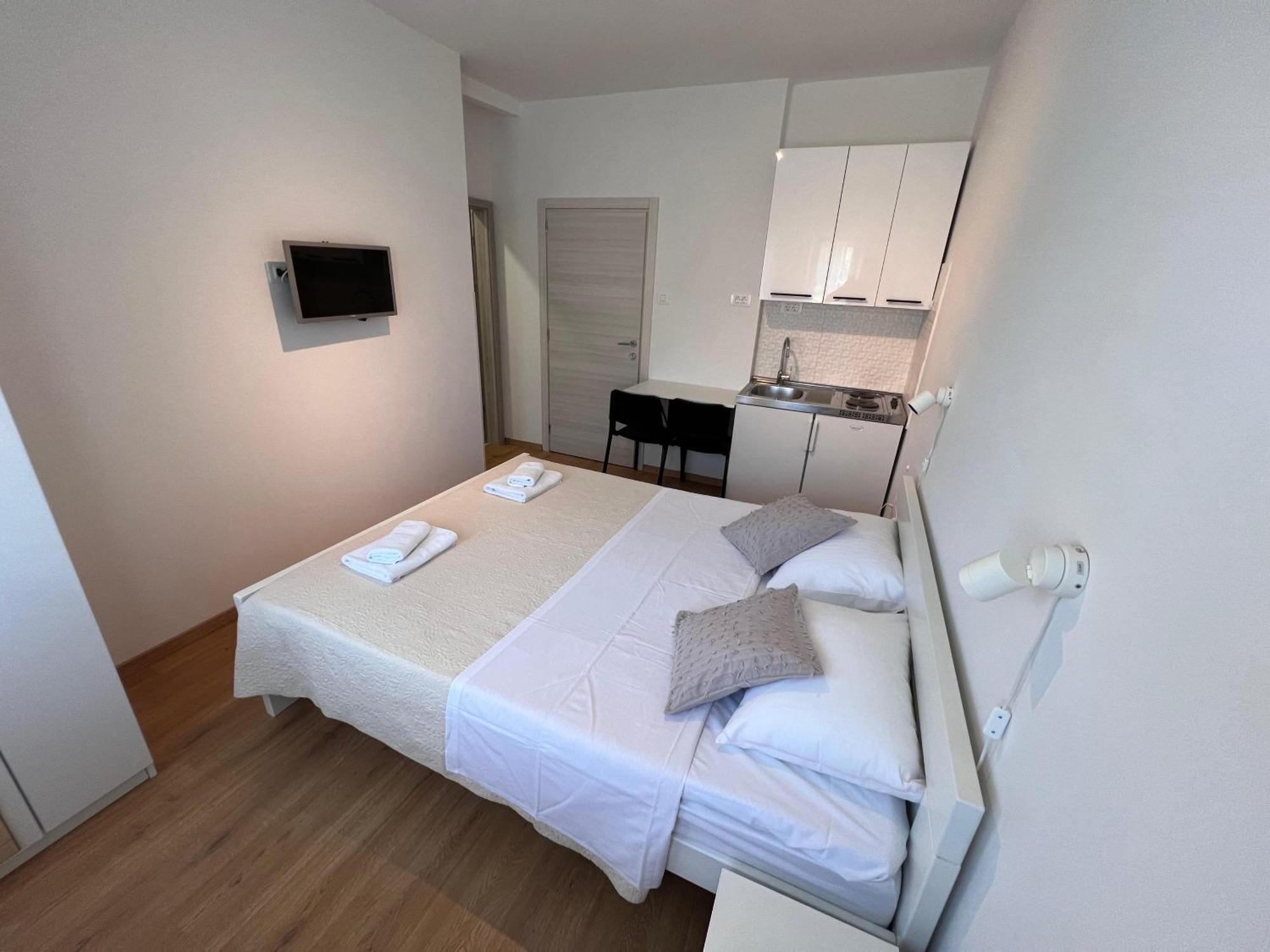 Apartments Iskra Rovinj Luaran gambar