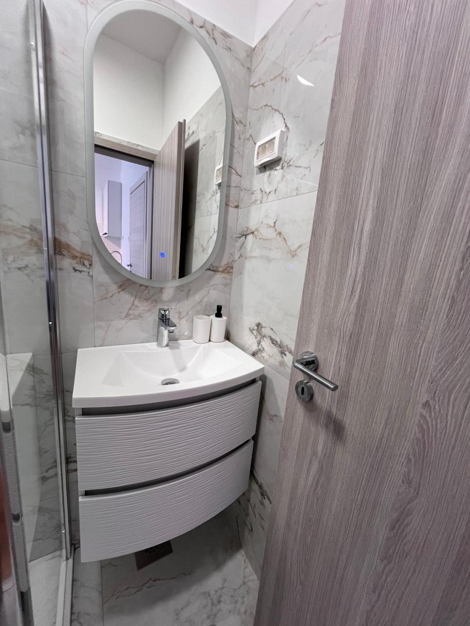 Apartments Iskra Rovinj Luaran gambar