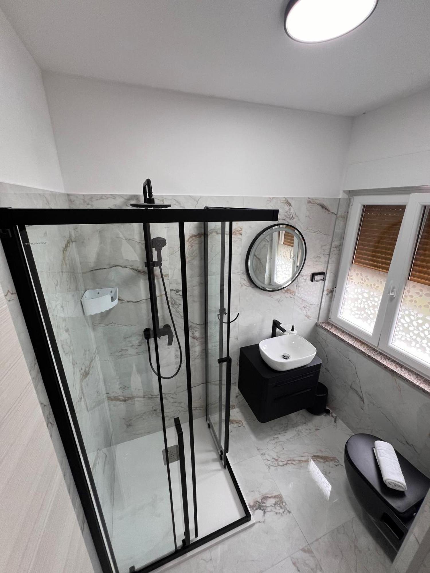Apartments Iskra Rovinj Luaran gambar